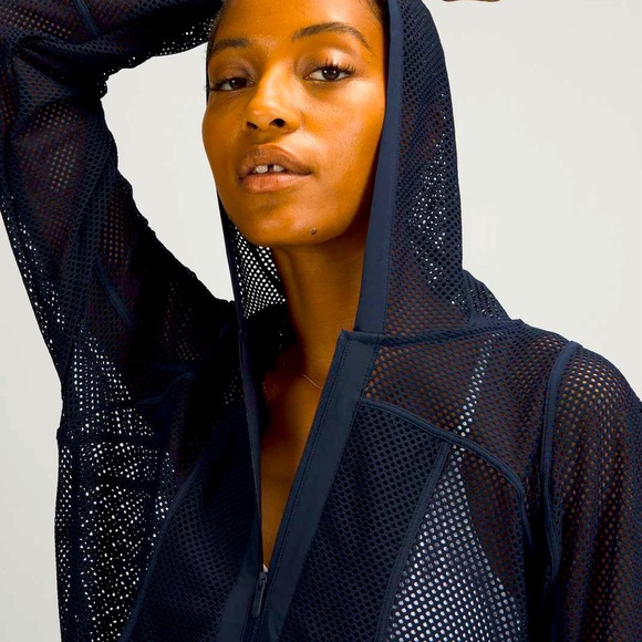 Lululemon Relaxed Fit Mesh Jacket, True Navy, Size 4, Lightweight, Like New - Picture 3 of 7